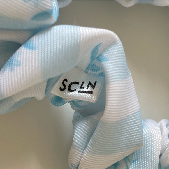 Stoney Clover Lane Scrunchie - Picture 4 of 4